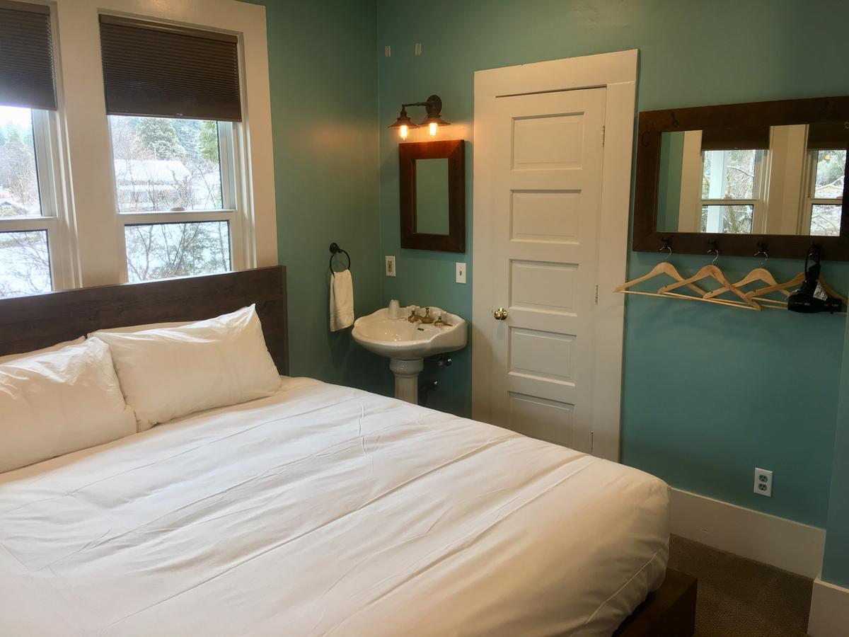 The Inn 3*