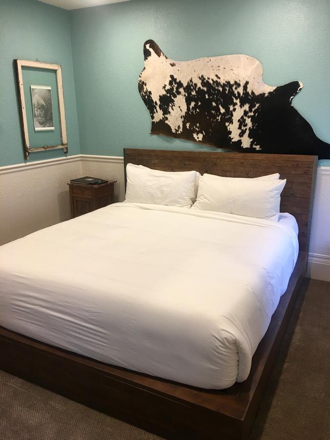 The 3* Groveland