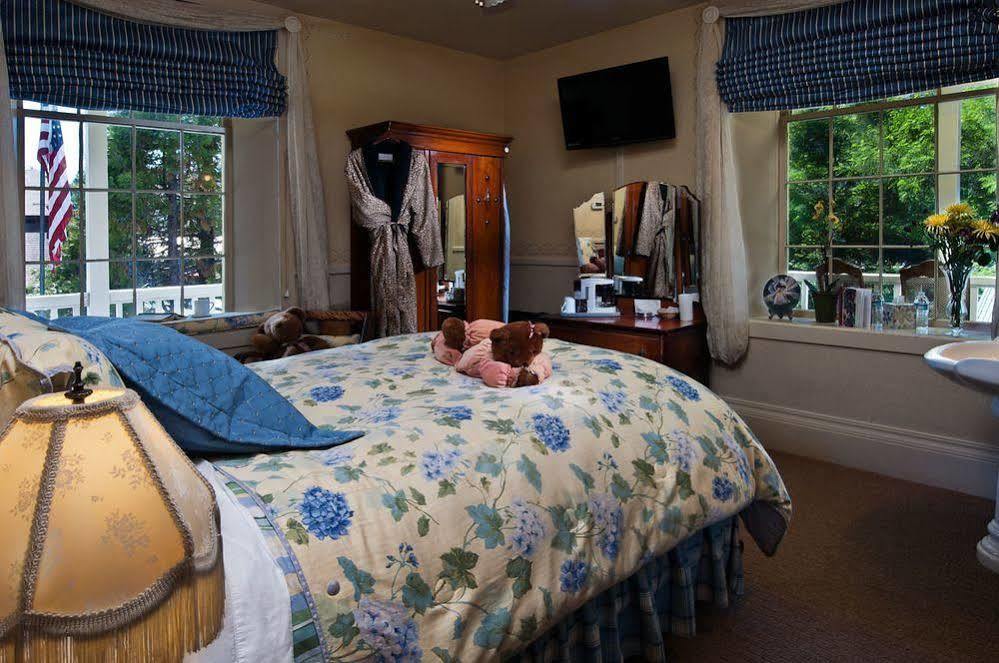 The Inn 3*