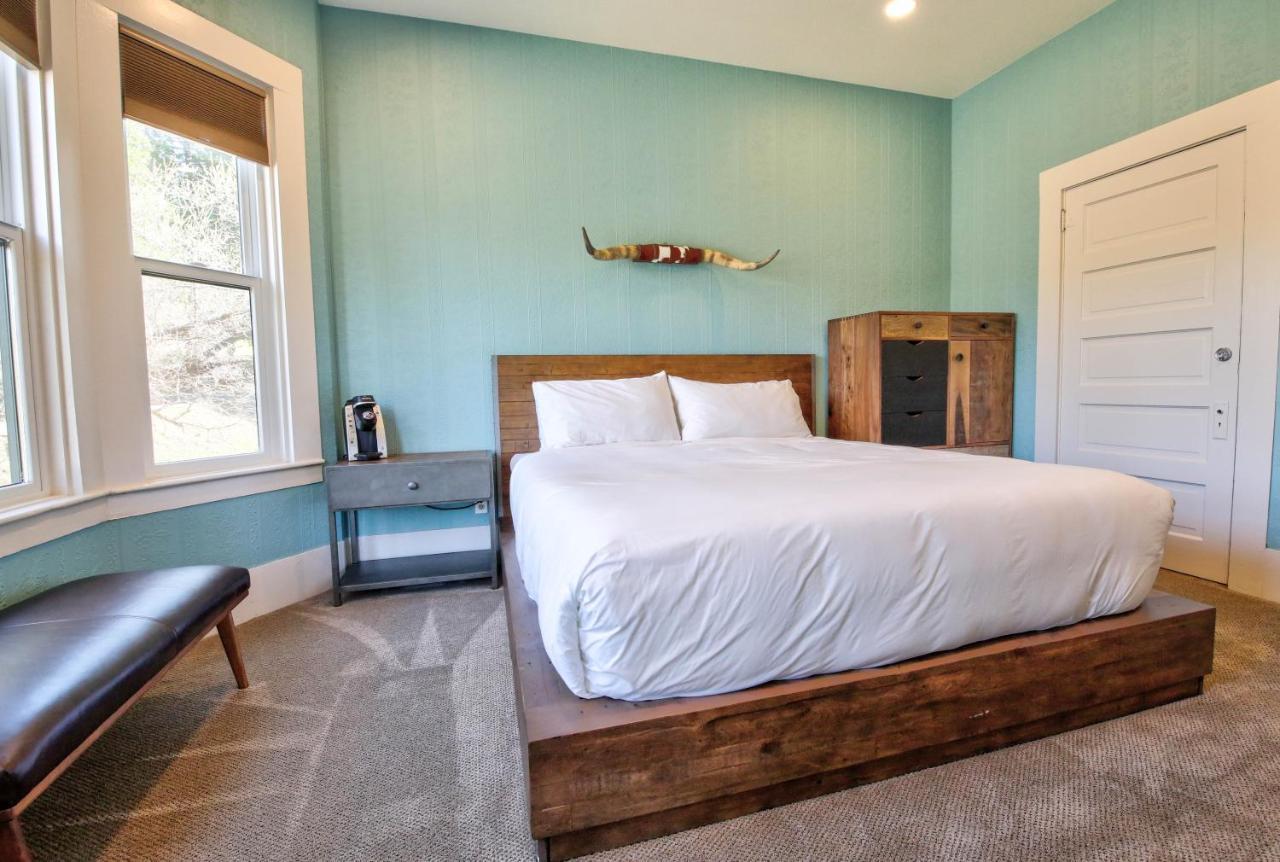 The Inn Groveland